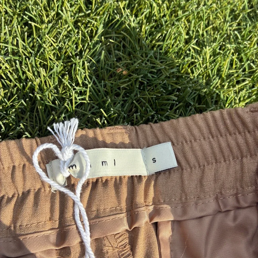 MNML Mens Small Tan Pleated Trousers Elastic Waist Khaki Straight Leg Relaxed